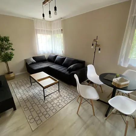 Aparthotel Cserke Apartmanhaz Cserkeszolo