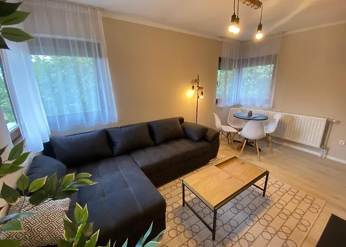 Апарт-отель Cserke Apartmanhaz Черкесёлё