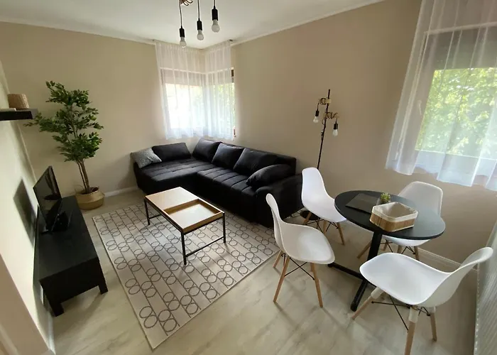 Апарт-отель Cserke Apartmanhaz Черкесёлё