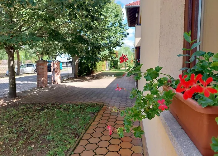 Cserke Apartmanhaz Апарт-отель 3*