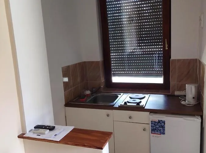 Cserke Apartmanhaz 아파트호텔 3*