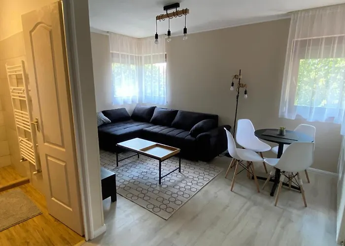 Cserke Apartmanhaz 아파트호텔