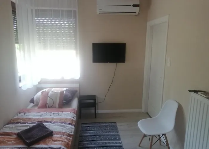Cserke Apartmanhaz 아파트호텔 3*