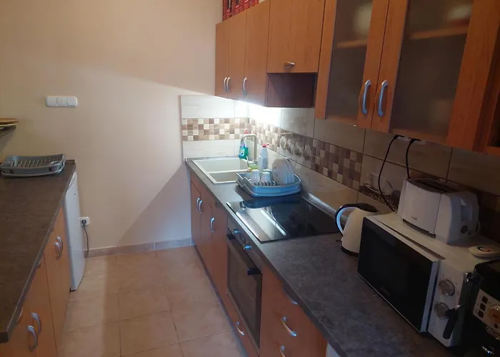 Cserke Apartmanhaz Апарт-отель 3*